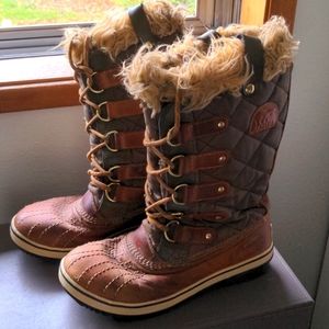 Sorel Joan of Arc Snowboots